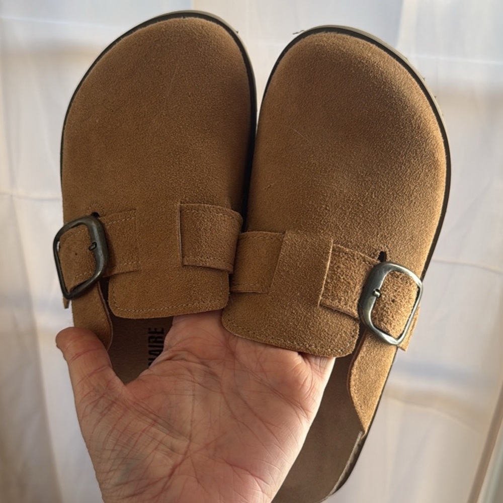 Women's Tan Suede Buckle Slippers